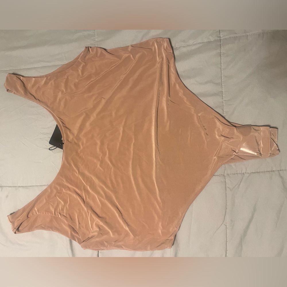 Tan Pretty Little Thing sleeveless bodysuit